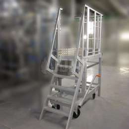Mobile ship ladder and platform for machine maintenance Ship ladder on wheels with a central brake system used for industrial machine access.
